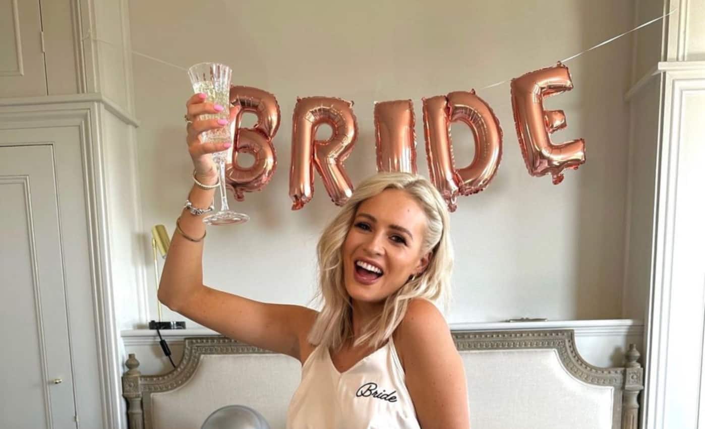 How influencers commercialise weddings